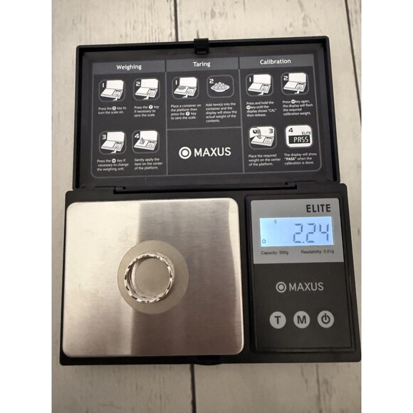 Avon Sterling Silver 925 Celtic Knot Band Size 7 Ring - Picture 8 of 8